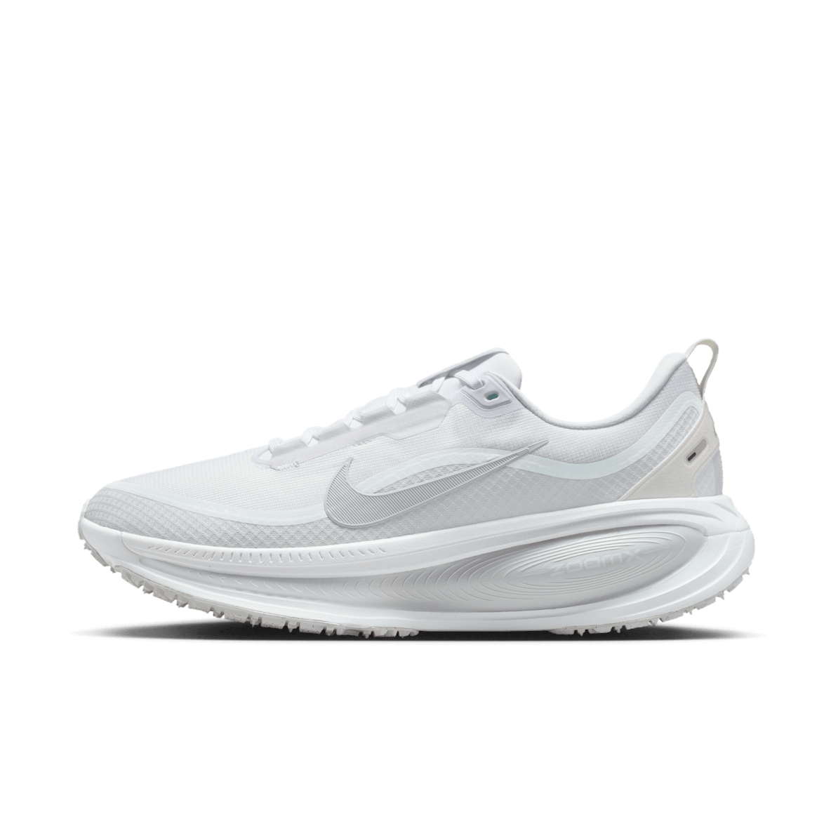 Nike Vomero 18 GORE-TEX Nike Vomero 18 GORE-TEX Men's Waterproof Road Running Shoes with Reflective Accents