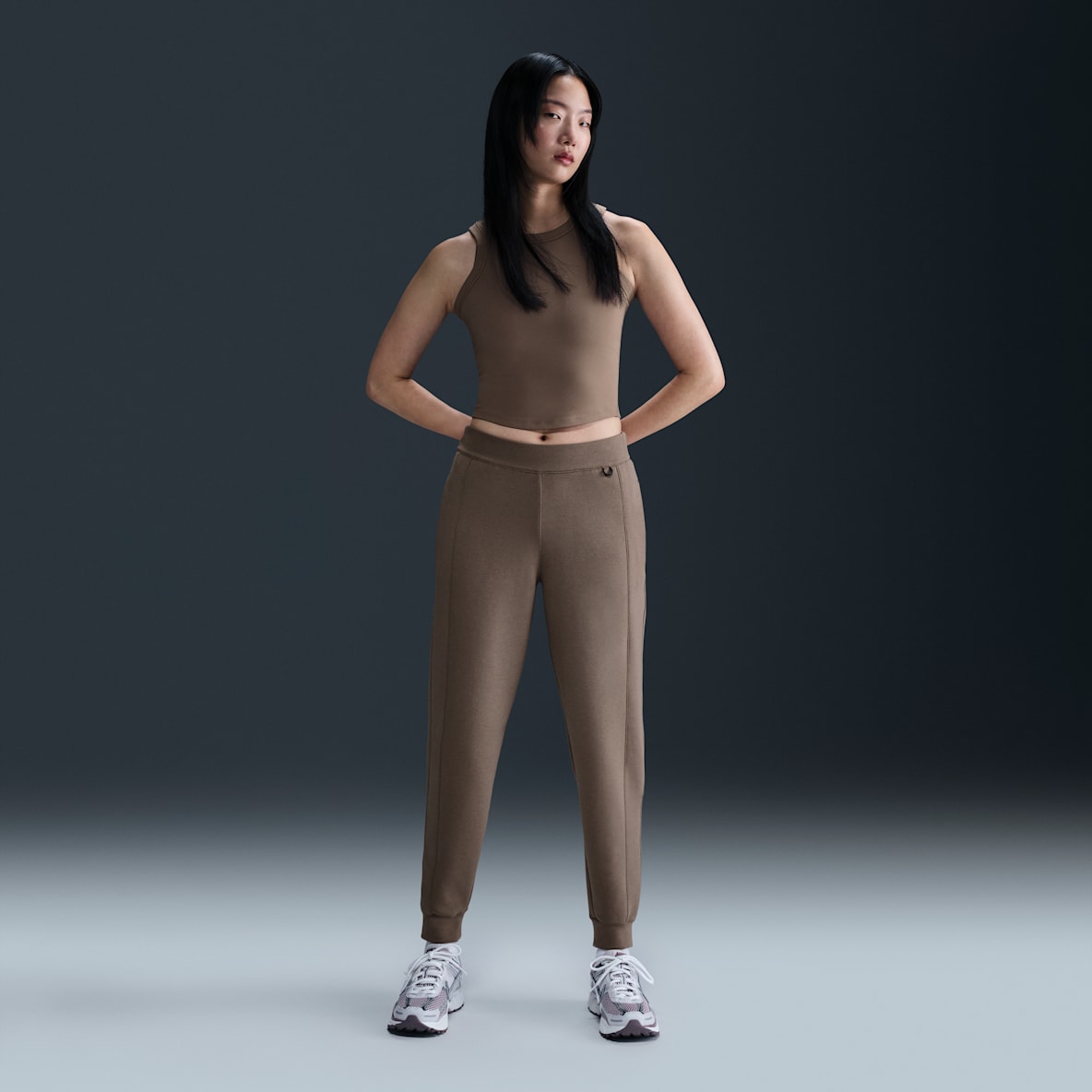 Nike 24.7 ImpossiblySoft Nike 24.7 ImpossiblySoft Women's Dri-FIT Mid-Rise Joggers