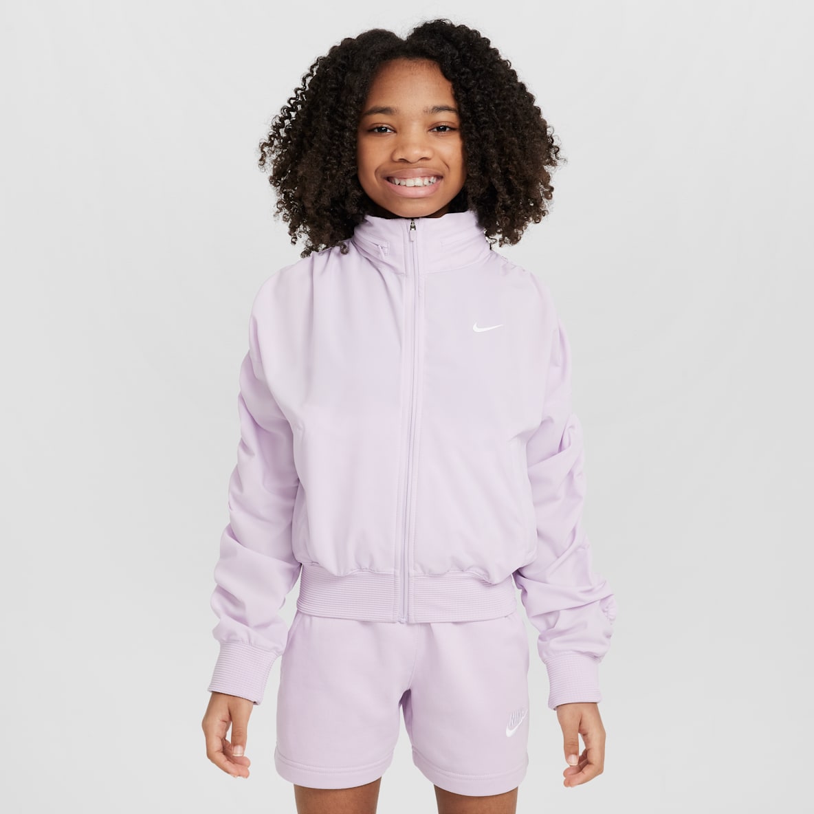 Nike Nike Chamarra Dri-FIT ligera para niña