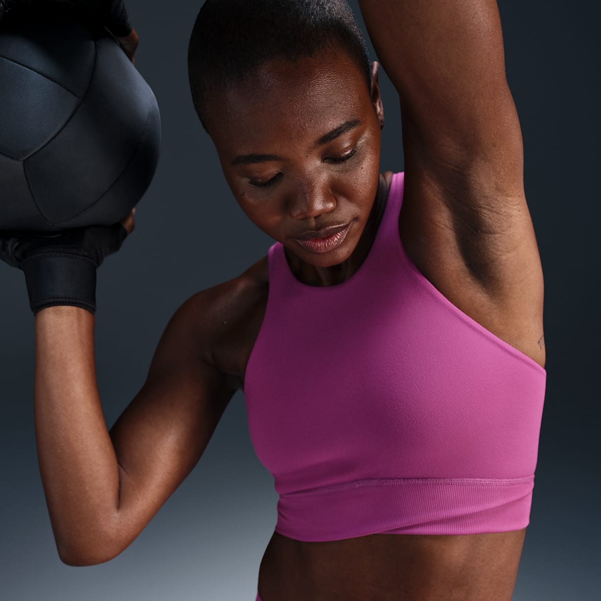 Nike One Twist Nike One Twist Women's Light-Support Lightly Lined High-Neck Sports Bra