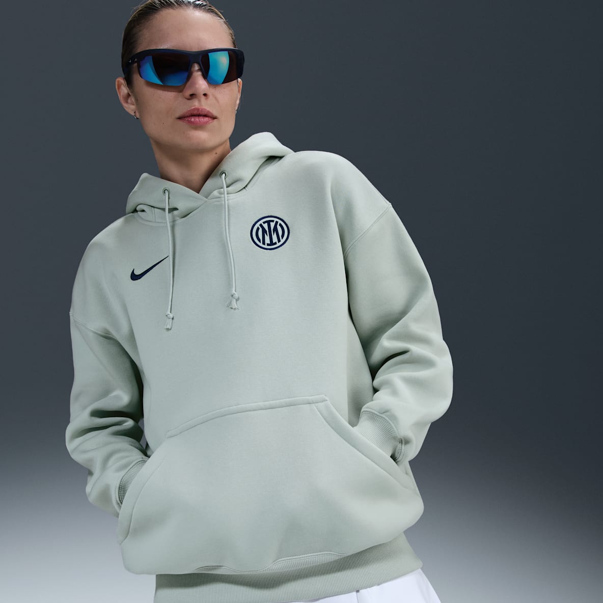 Inter Milan Phoenix Fleece Inter Milan Phoenix Fleece Women's Nike Football Oversized Pullover Hoodie