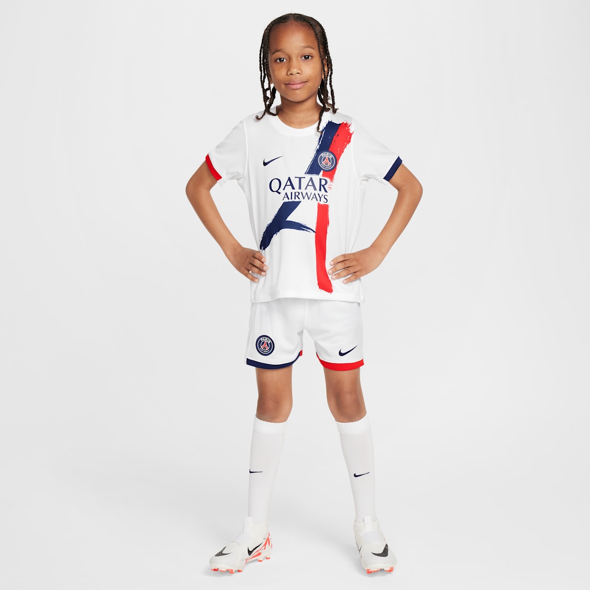 Paris Saint-Germain 2024/25 Stadium Away Paris Saint-Germain 2024/25 Stadium Away Nike Replica dreiteiliges Fußballtrikot-Set (jüngere Kinder)