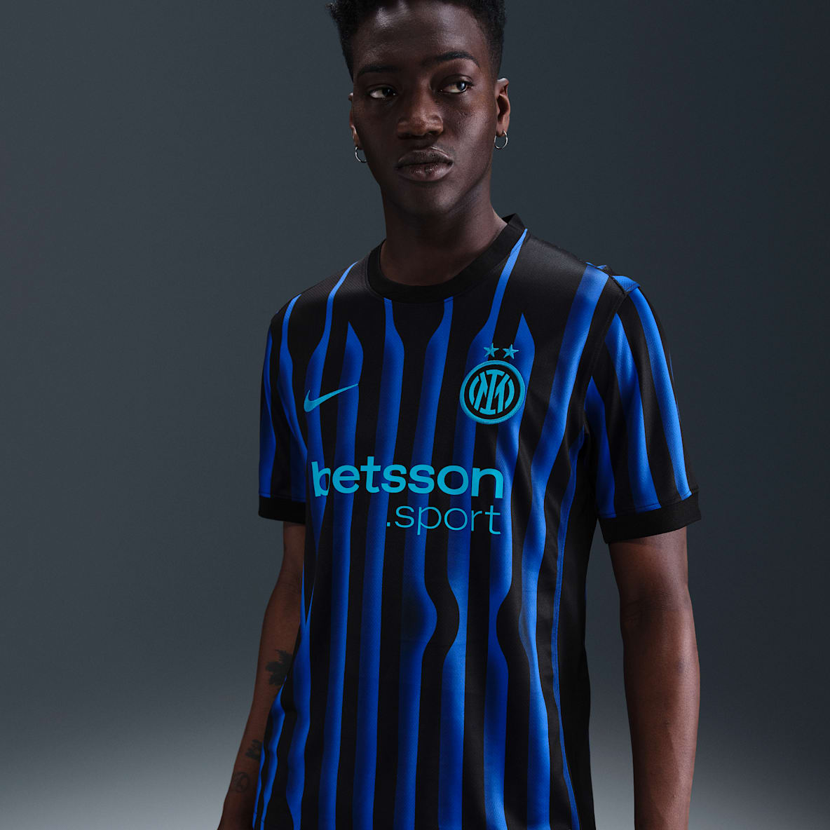 Inter Milan 2025/26 Stadium Home Inter Milan 2025/26 Stadium Home เสื้อแข่งฟุตบอล Replica ผู้ชาย Nike Dri-FIT