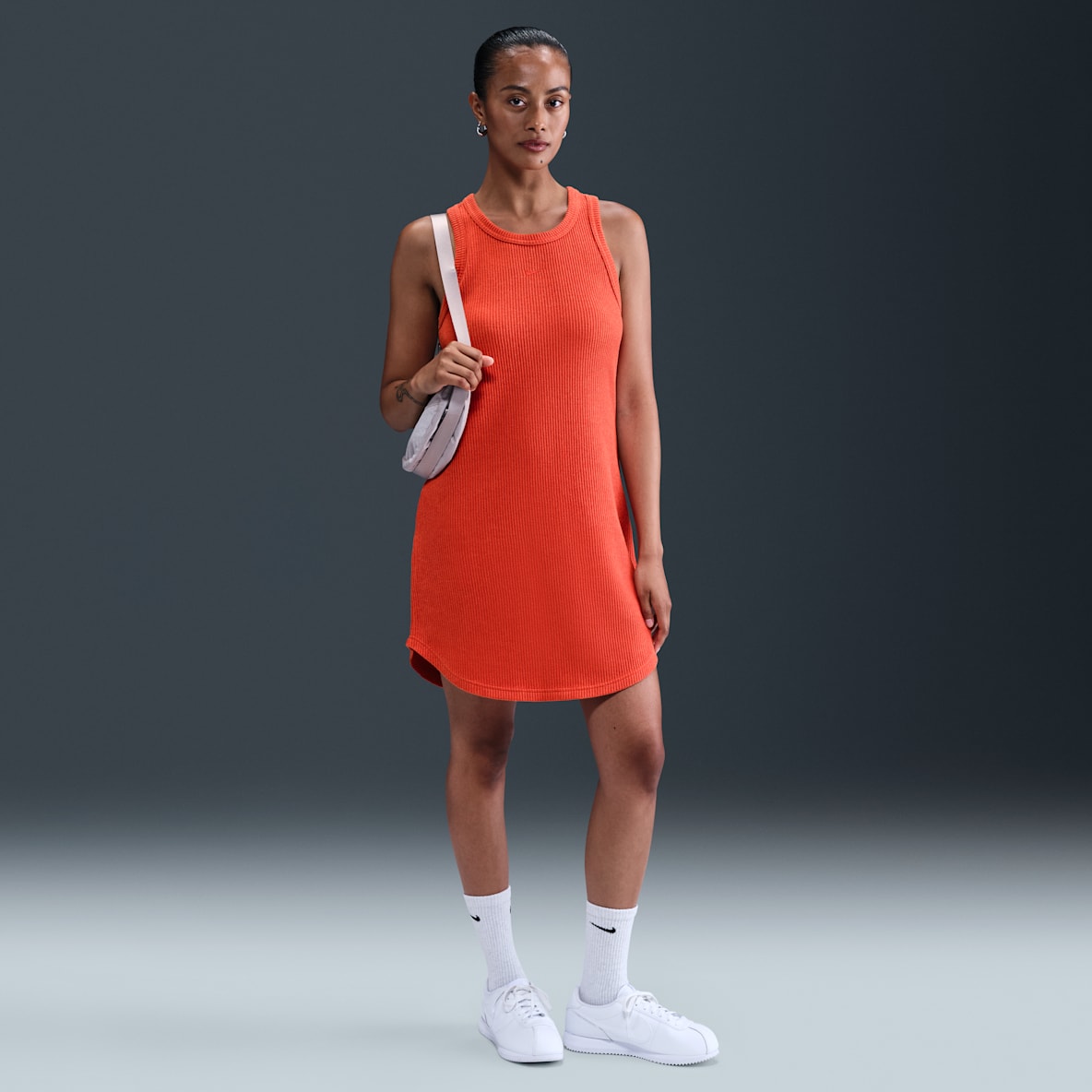 Nike Sportswear Chill Knit Nike Sportswear Chill Knit Vestido de tirantes con diseño tipo waffle para mujer