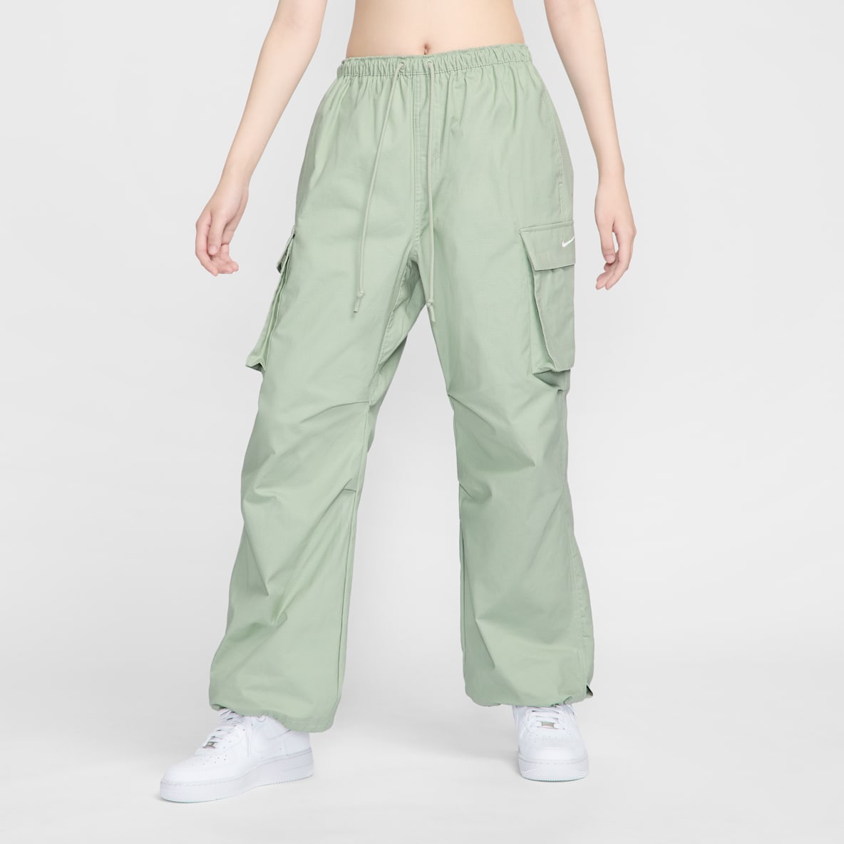 Nike Sportswear Nike Sportswear Women's Mid-Rise Cargo Trousers
