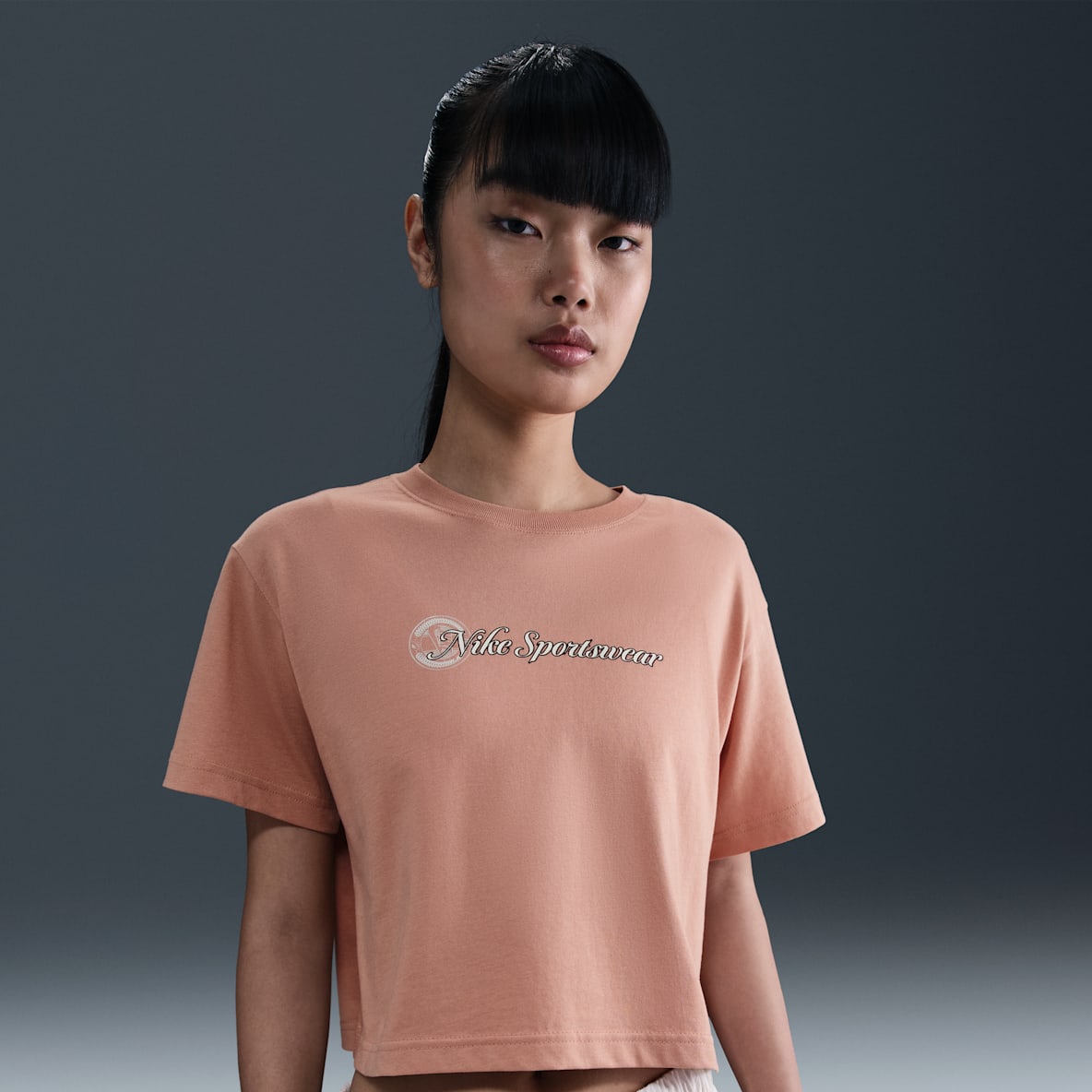 ナイキ スポーツウェア クラブ ナイキ スポーツウェア クラブ ウィメンズ ルーズ クロップド Tシャツ