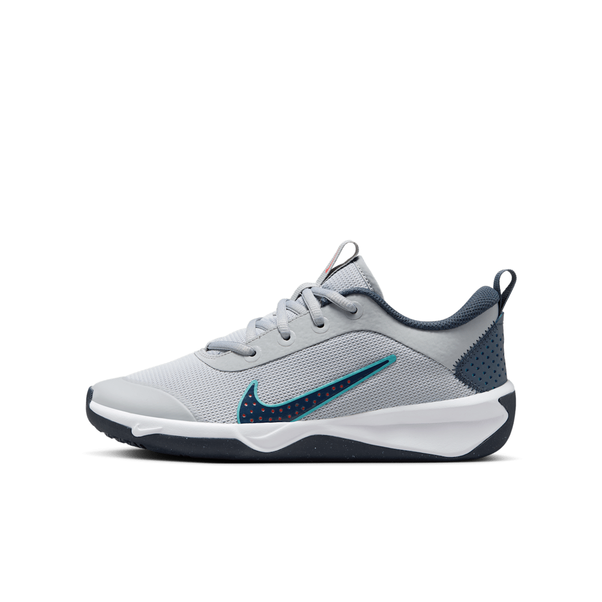 Nike Omni Multi-Court Nike Omni Multi-Court Cipő fedett pályára nagyobb gyerekeknek