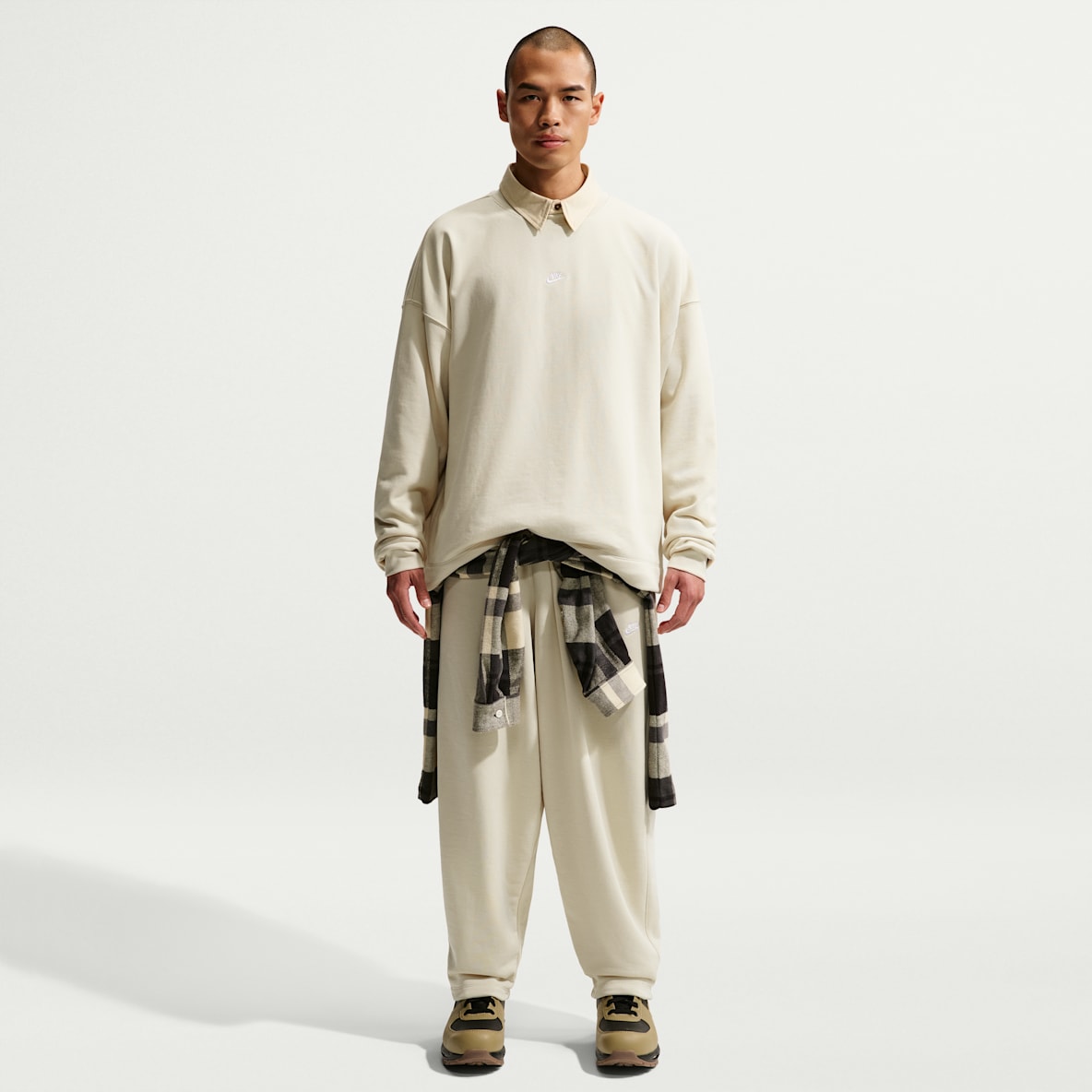 나이키 스포츠웨어 클럽 남성 오버사이즈 프렌치 테리 팬츠