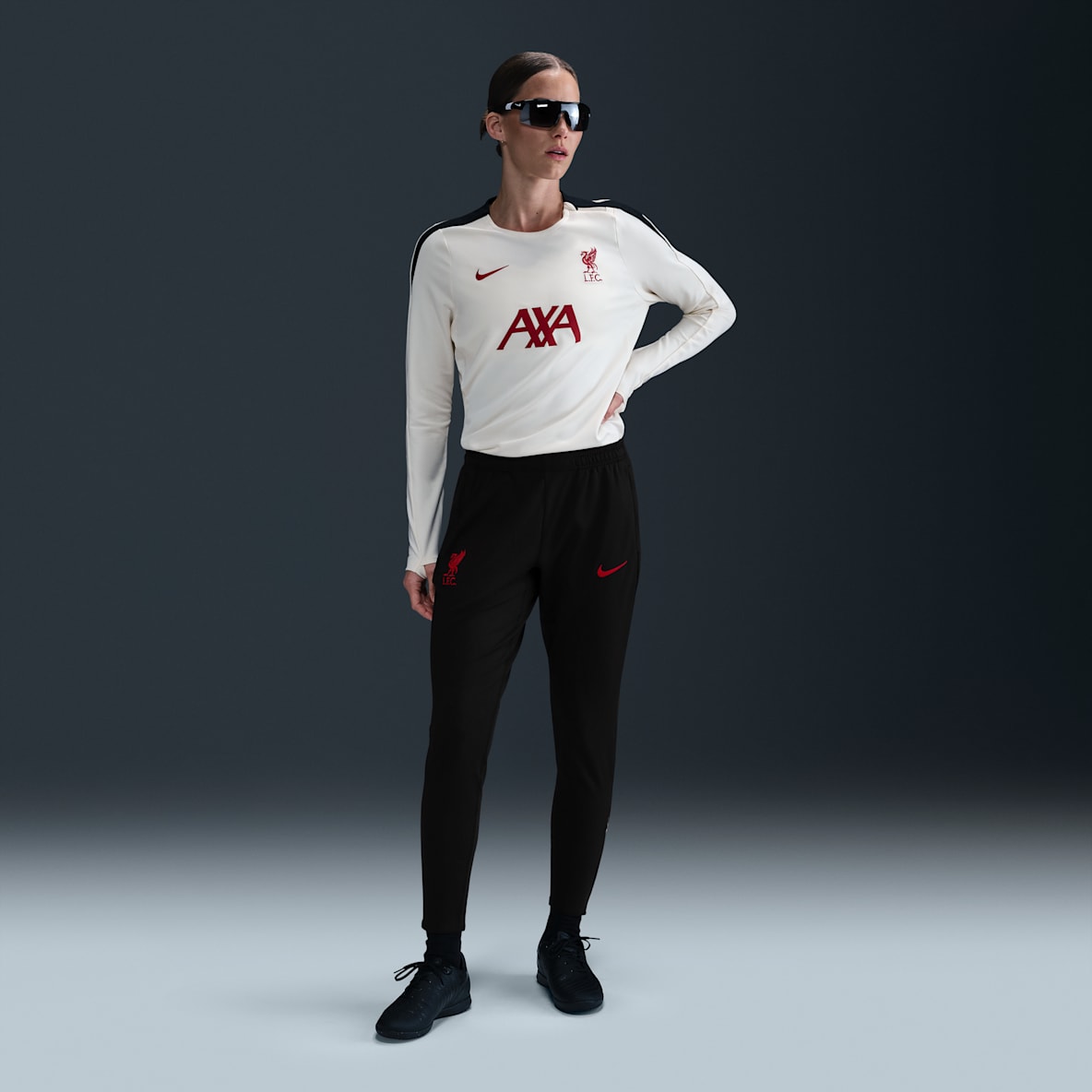 Liverpool FC Strike Special Edition Liverpool FC Strike Special Edition Pantalon de foot en maille Nike Dri-FIT pour femme