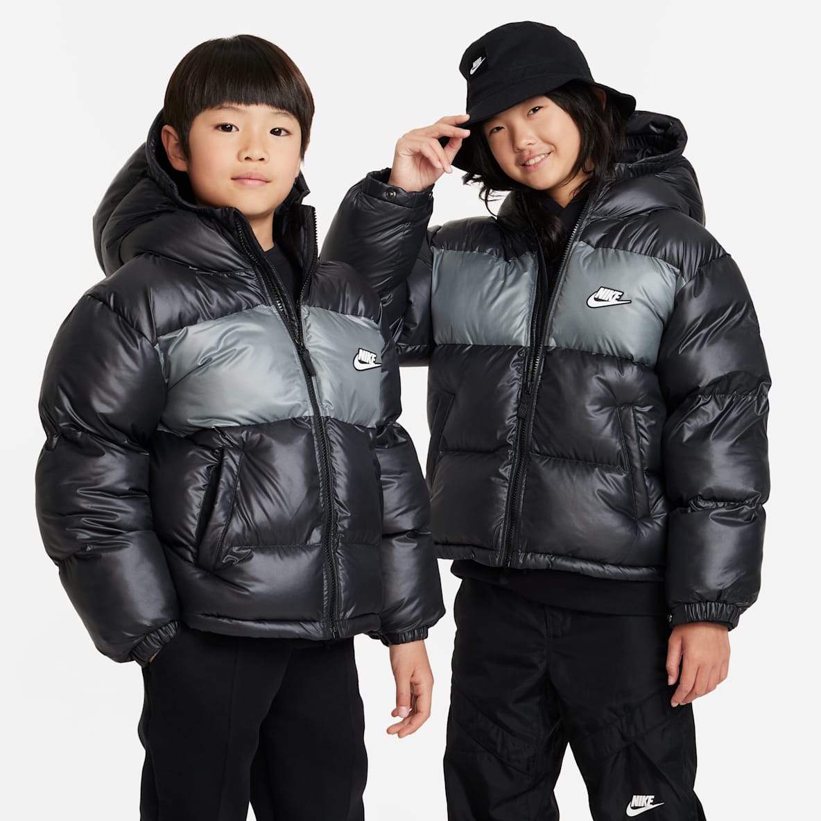 Nike Sportswear Heavyweight Synthetic Fill EasyOn Big Kids' Therma-FIT Repel Loose Hooded Jacket