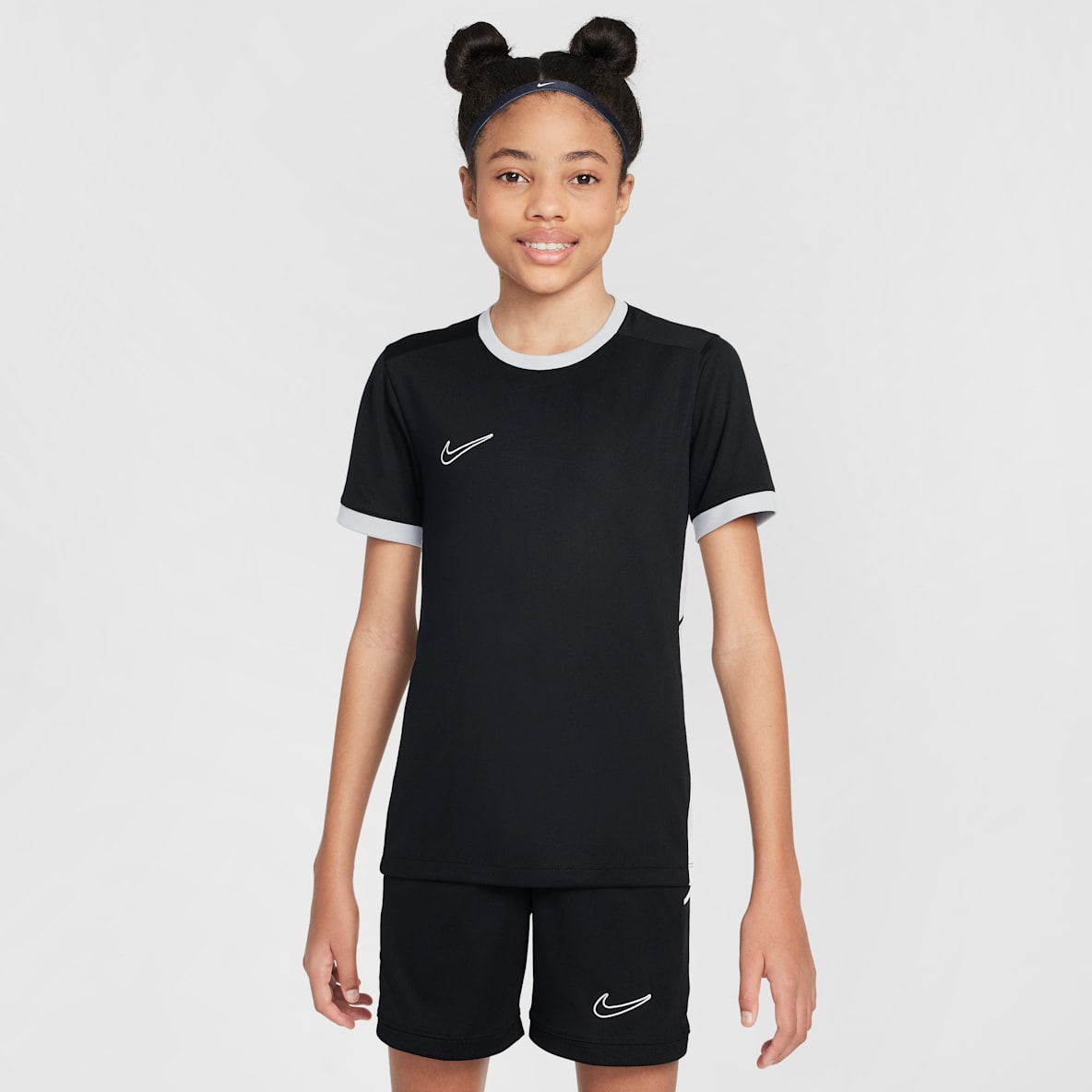 Nike Academy Nike Academy Playera de fútbol de manga corta Dri-FIT para niños talla grande