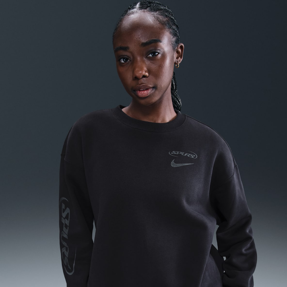 Tottenham Hotspur Phoenix Fleece Sudadera de fútbol oversize con cuello redondo Nike - Mujer