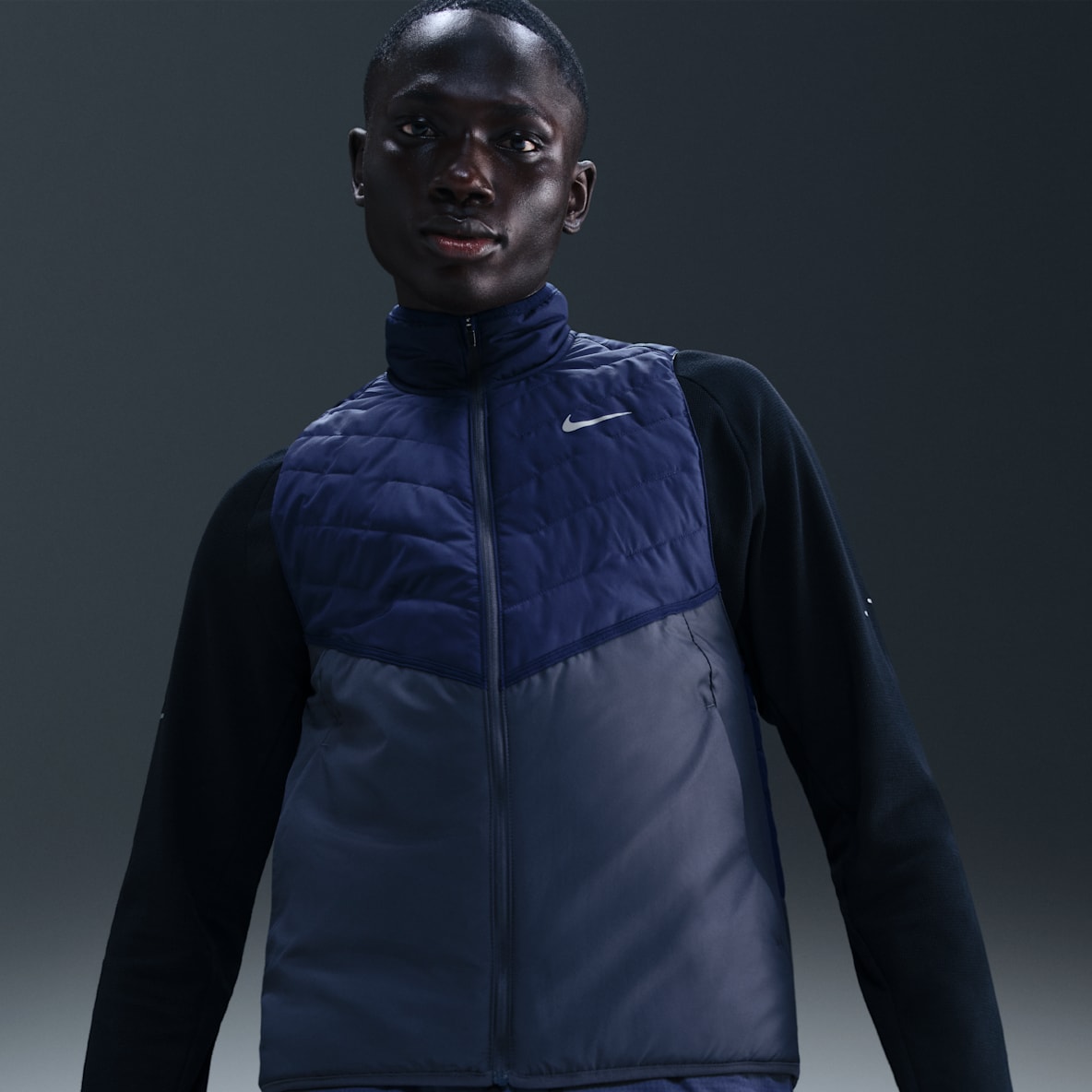 Nike Nike Men's Therma-FIT Repel Synthetic-Fill Running Gilet