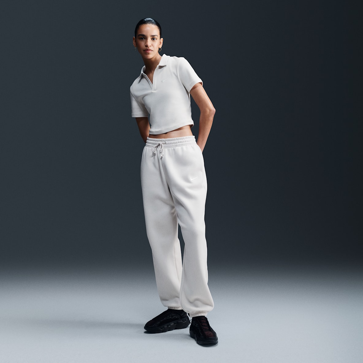 Nike Sportswear Phoenix Fleece Nike Sportswear Phoenix Fleece Women's High-Waisted Oversized Sweatpants