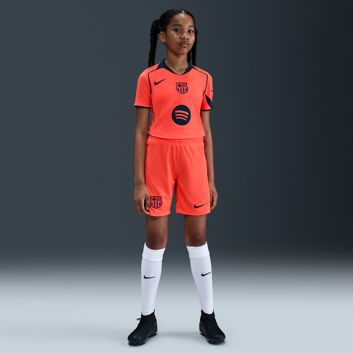 Tercera equipación Stadium FC Barcelona 2025/26 Tercera equipación Stadium FC Barcelona 2025/26 Pantalón corto de fútbol Replica Nike Dri-FIT Total 90 - Niño/a