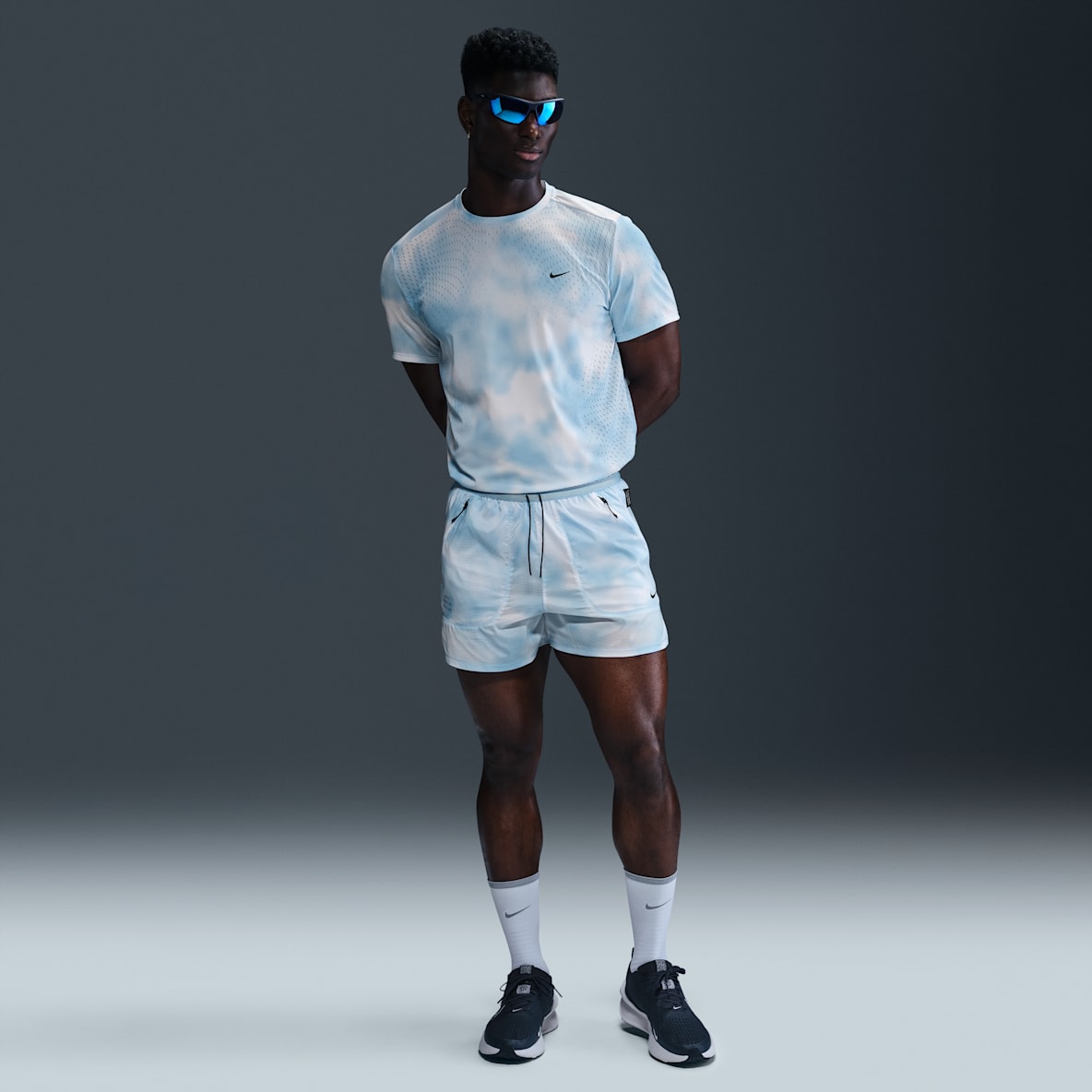 Nike Running Division Breathe Nike Running Division Breathe Men's Dri-FIT ADV 4" Brief-Lined Running Shorts