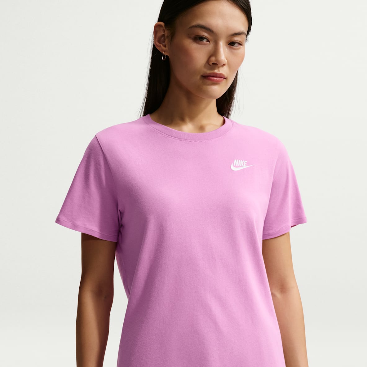 Nike Sportswear Club Essentials Women's T-shirt