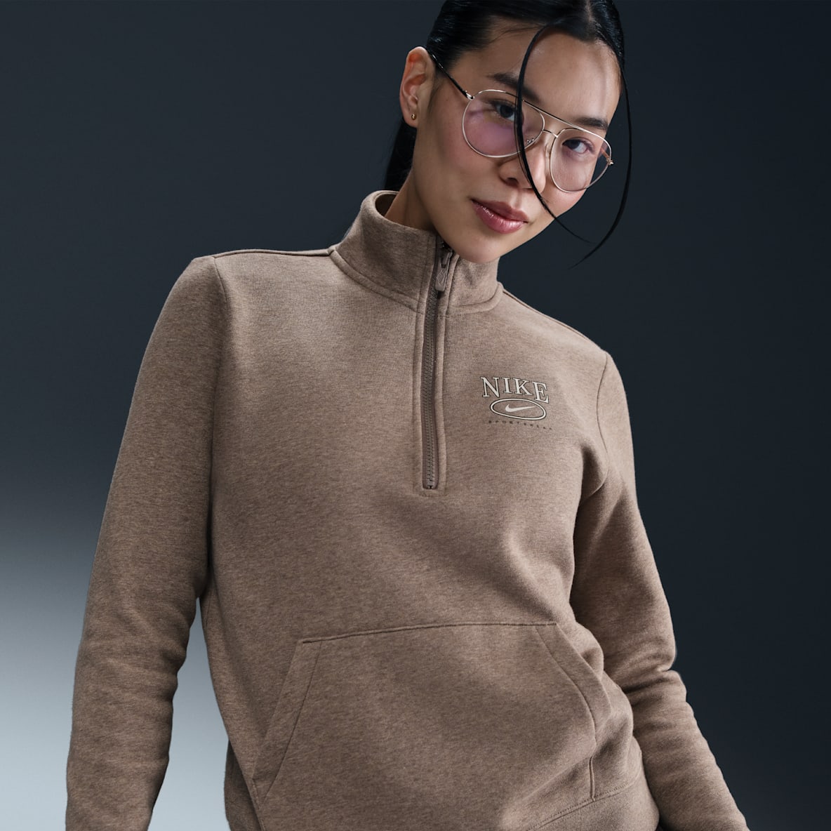 Nike Sportswear Club Fleece Women's Mock-Neck 1/2-Zip Graphic Top