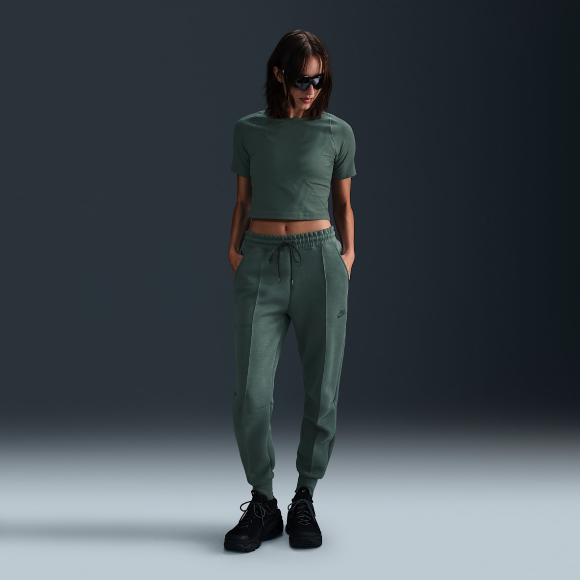 Nike Sportswear Tech Fleece Nike Sportswear Tech Fleece Women's Mid-Rise Joggers