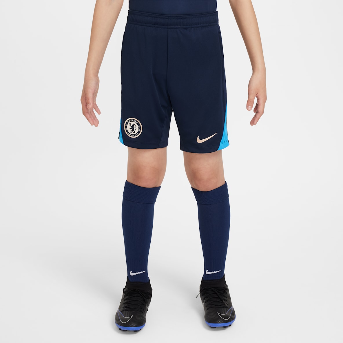 Chelsea FC Strike Maskinstrikkede Nike Dri-FIT-fodboldshorts til større børn