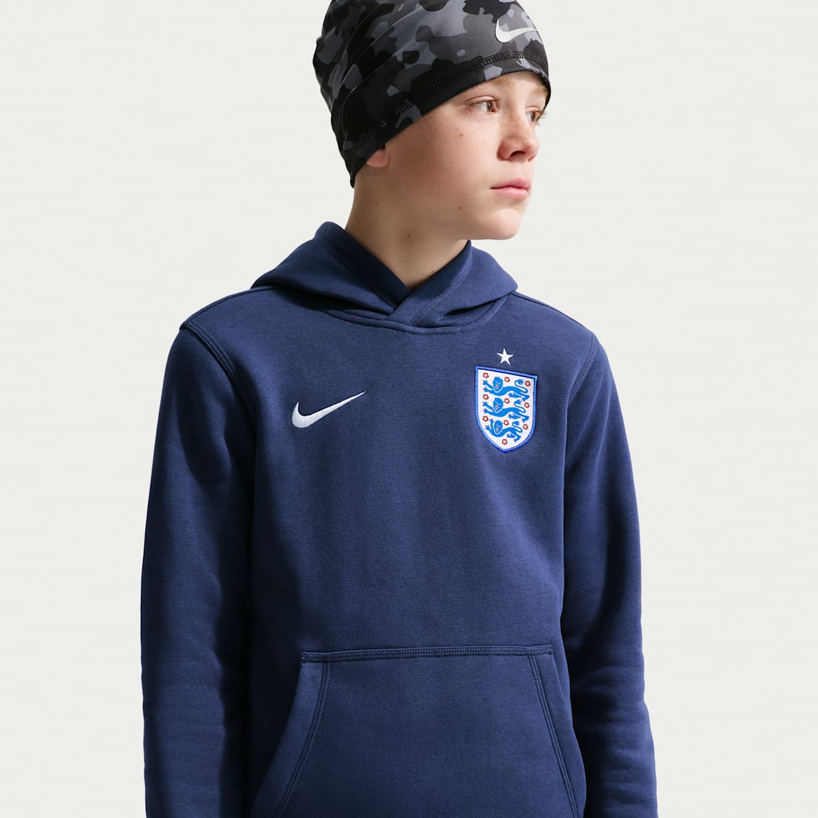 England Club Big Kids' (Boys') Nike Soccer Pullover Hoodie