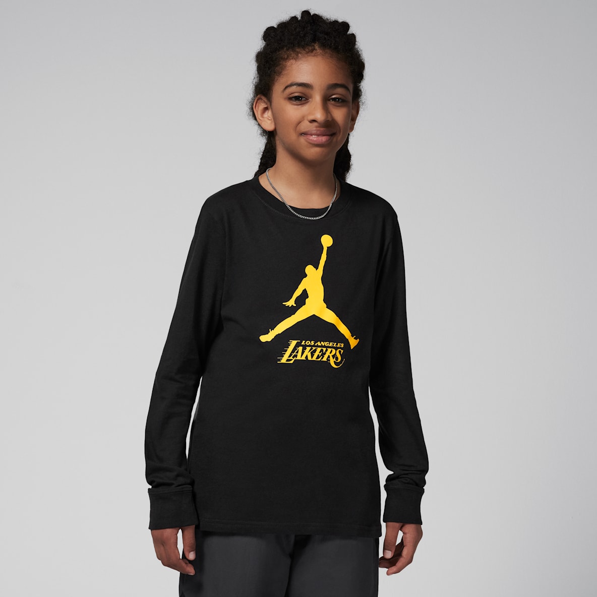Los Angeles Lakers Essential Los Angeles Lakers Essential Older Kids' (Boys') Jordan NBA Long-Sleeve T-Shirt