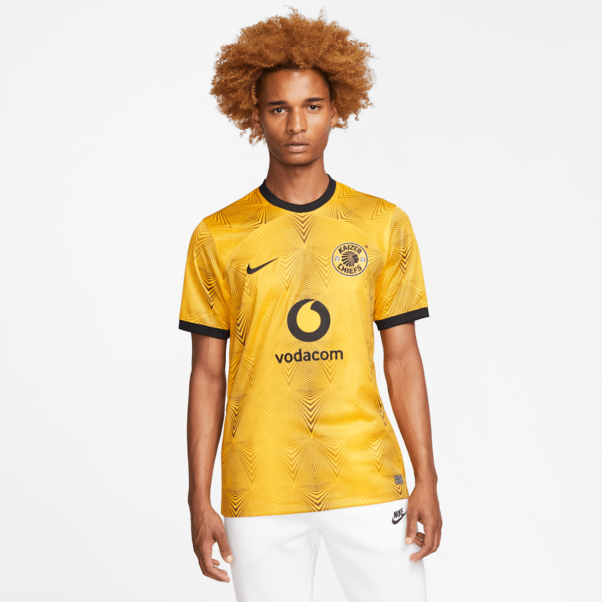 Kaizer Chiefs F.C. 2022/23 Stadium (hjemmedrakt) Kaizer Chiefs F.C. 2022/23 Stadium (hjemmedrakt) Nike Dri-FIT fotballdrakt til herre