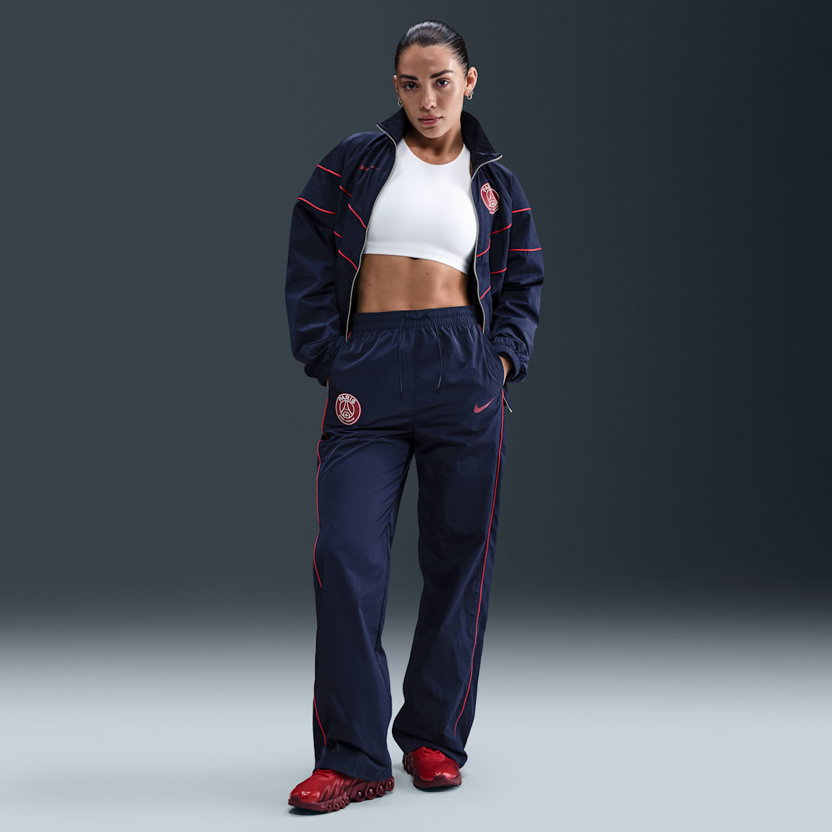 Paris Saint-Germain Windrunner Paris Saint-Germain Windrunner Nike Football Webhose mit offenem Saum und hohem Taillenbund (Damen)