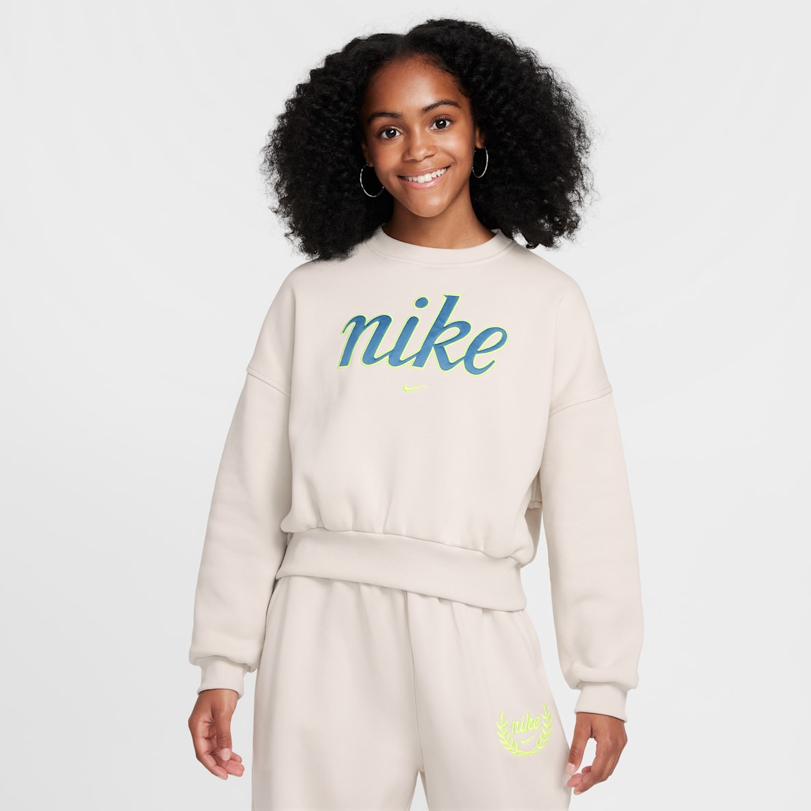 Nike Sportswear Club Fleece Nike Sportswear Club Fleece Girls' Boxy Crew-Neck Sweatshirt