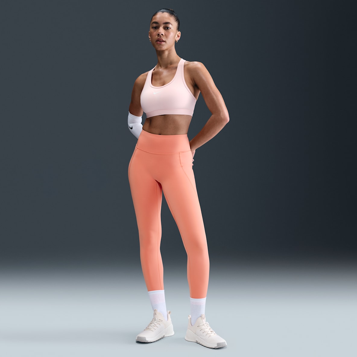 Nike Universa Women's High-Waisted 7/8 Leggings with No Front Seam