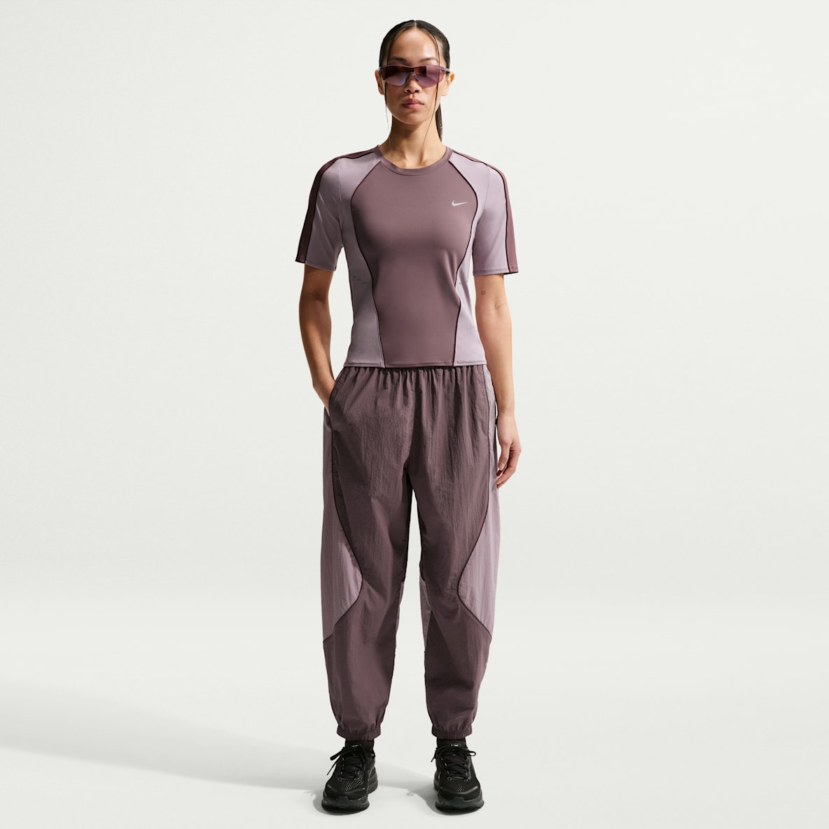 나이키 스위프트 여성 리펠 UV 프로텍션 미드라이즈 러닝 팬츠