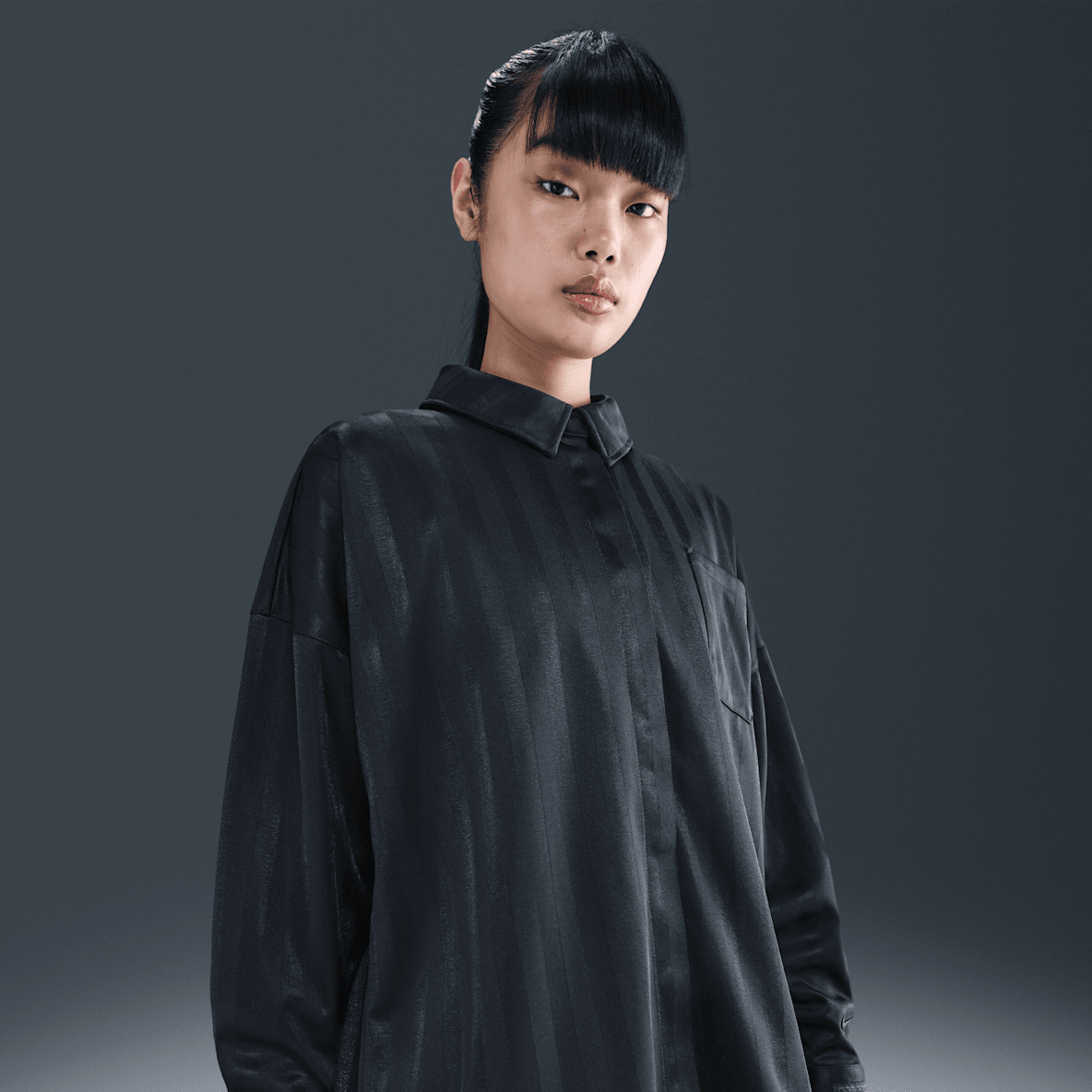 Nike Sportswear Nike Sportswear Women's Oversized Jacquard Striped Button-Down Shirt
