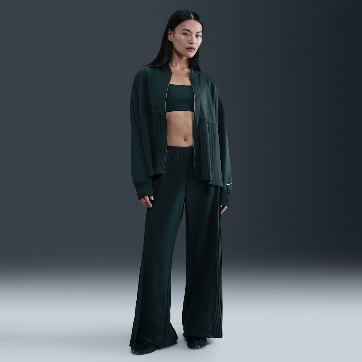 Nike Sportswear Nike Sportswear Pants plisados para mujer