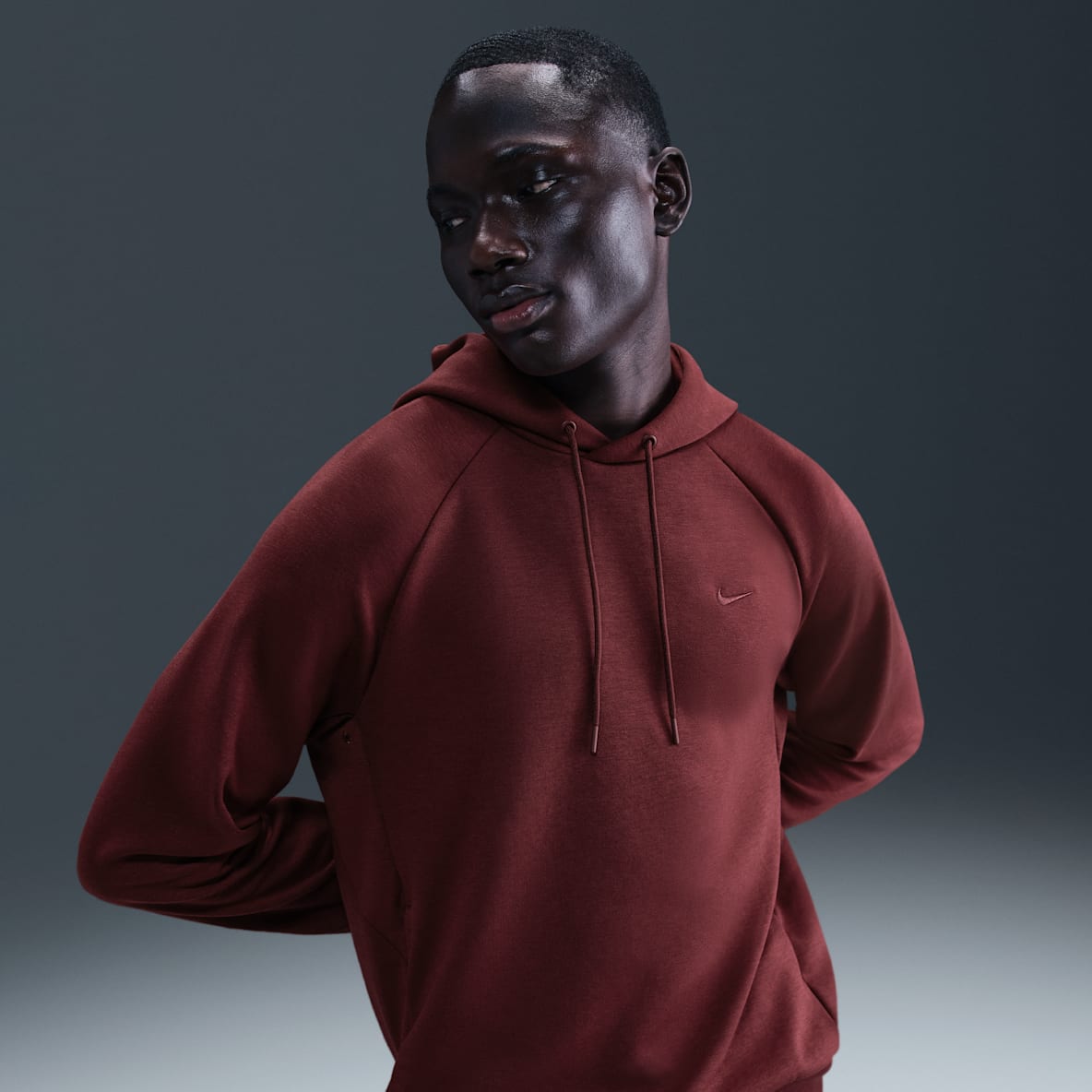Nike Primary Fleece Nike Primary Fleece Hoodie pullover de desempenho UV Dri-FIT para homem