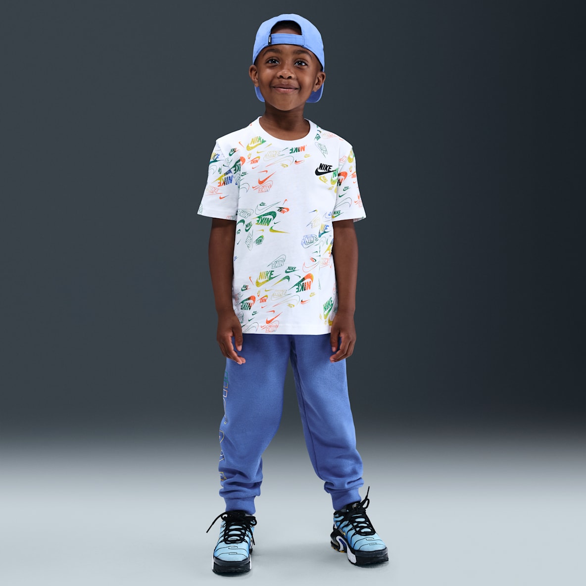 Nike Sportswear Nike Sportswear Little Kids' Reveal Printed Tee and Pants Set