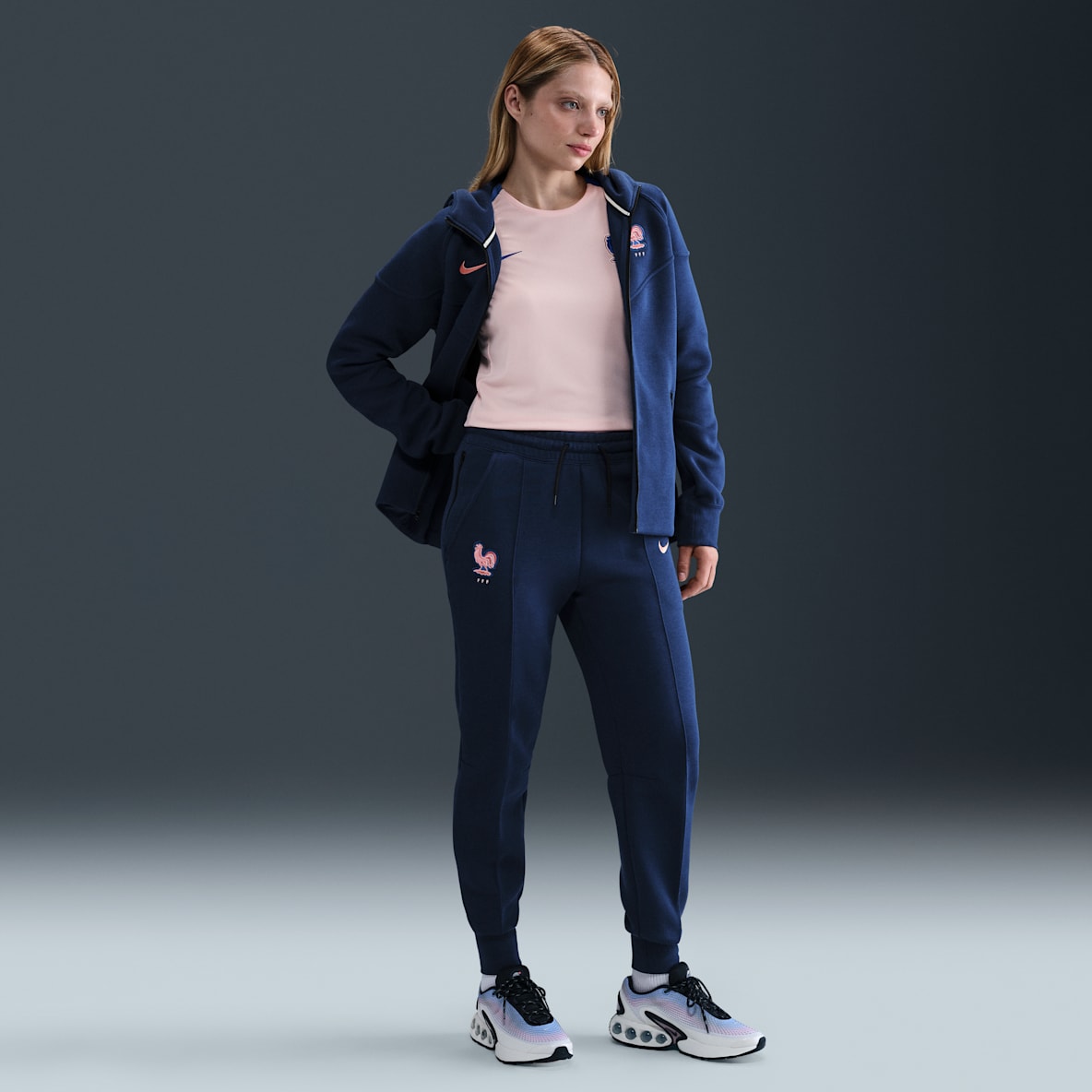 FFF Tech FFF Tech Women's Nike Football Fleece Mid-Rise Joggers
