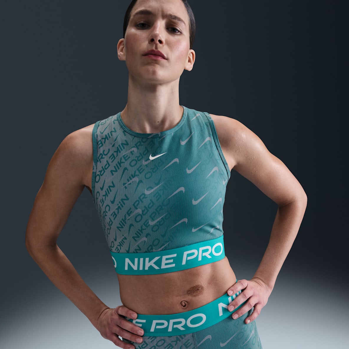 Nike Pro Nike Pro Camiseta de tirantes Dri-FIT estampada cropped para mujer