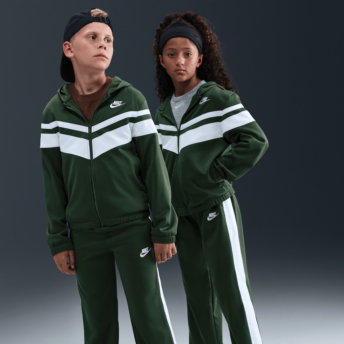 Nike Sportswear Nike Sportswear Tuta con cappuccio Nike Dri-FIT – Ragazzo/a