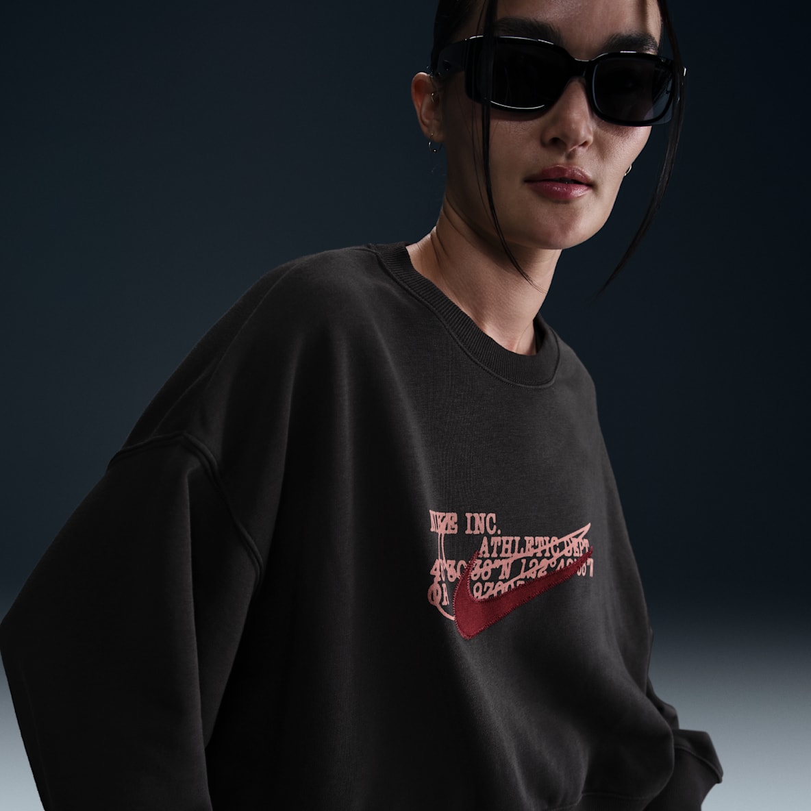 Nike Sportswear Phoenix Fleece Nike Sportswear Phoenix Fleece Women's Over-Oversized Crew-Neck French Terry Sweatshirt