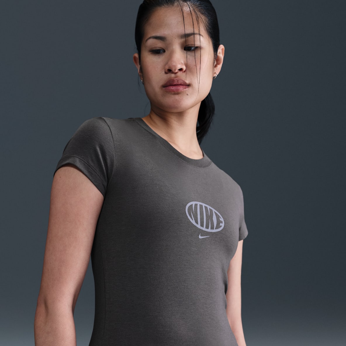 ナイキ スポーツウェア チル ニット ウィメンズ Tシャツ