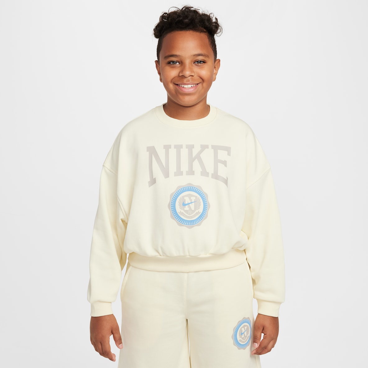 Nike Sportswear Club Nike Sportswear Club Sweatshirt med rund hals i french terry til piger