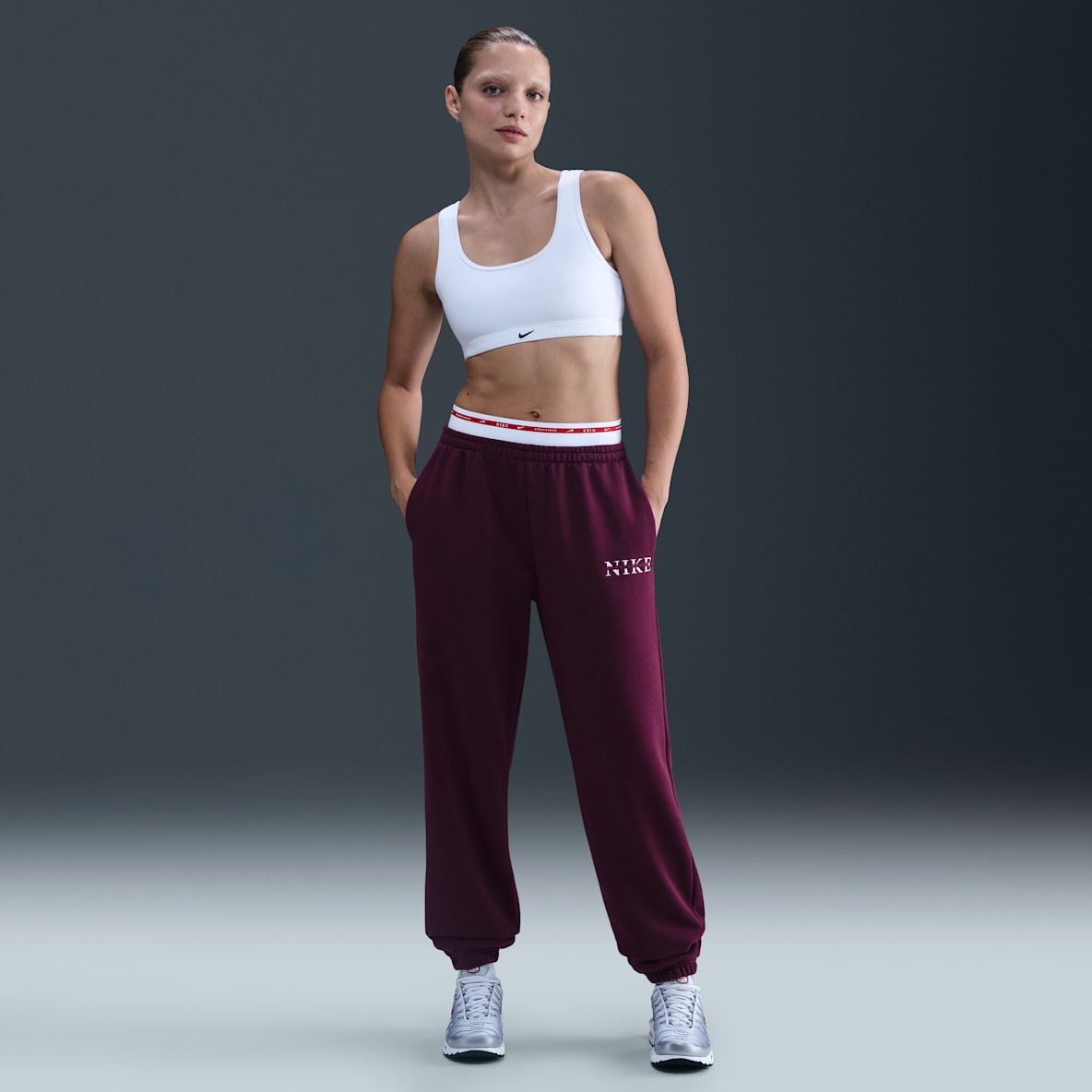 Nike Sportswear Phoenix Fleece Nike Sportswear Phoenix Fleece Women's High-Waisted Tracksuit Bottoms