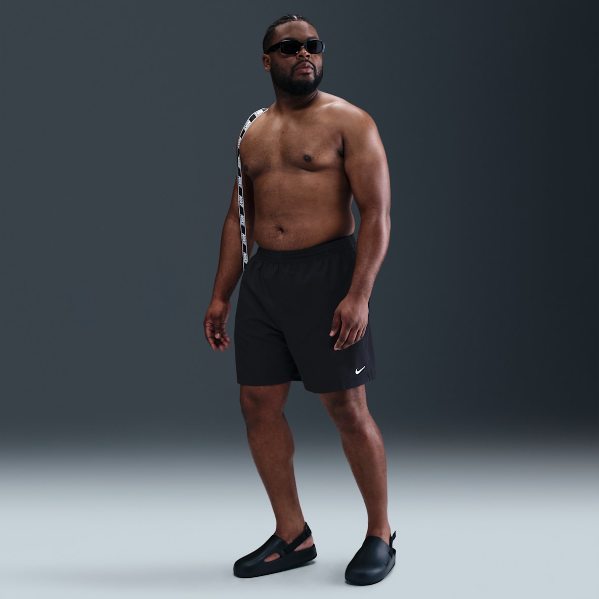 Natación Nike Breaker Essential Shorts de playa o alberca de 18 cm con forro de ropa interior para hombre (personas altas y tallas grandes)