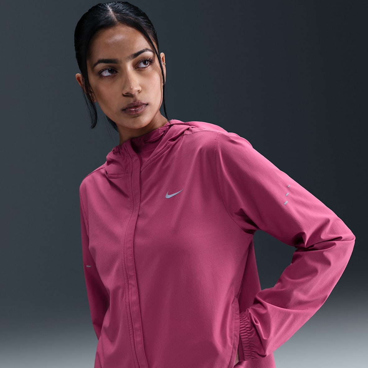 Nike Swift Nike Swift Repel nedpakkbar løpejakke til dame