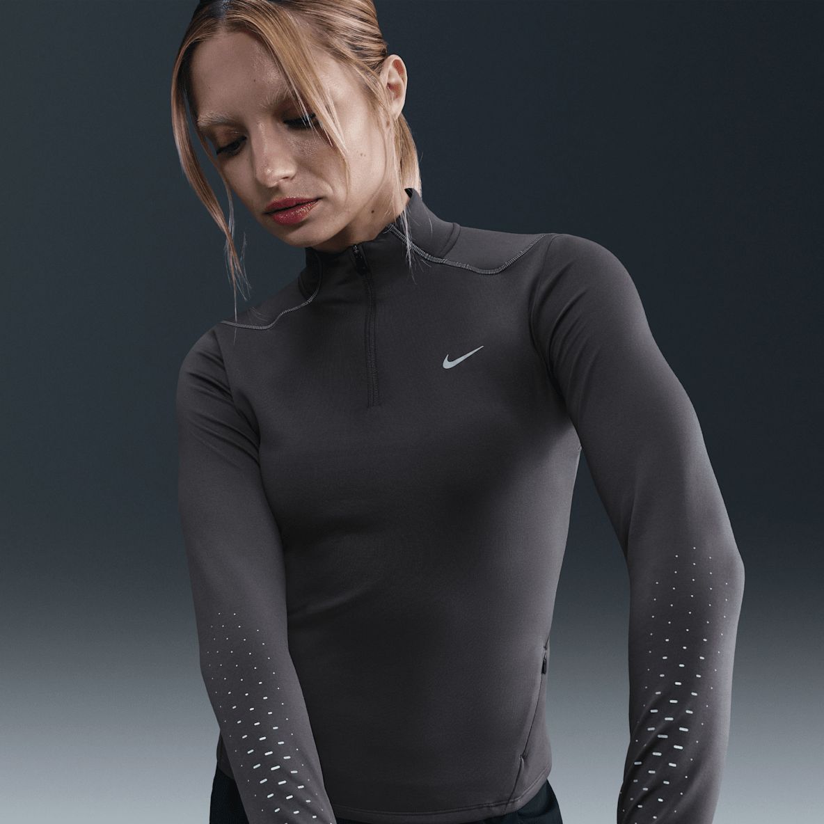 Nike Swift Women's Therma-FIT ADV 1/4-Zip Running Top with Reflective Accents
