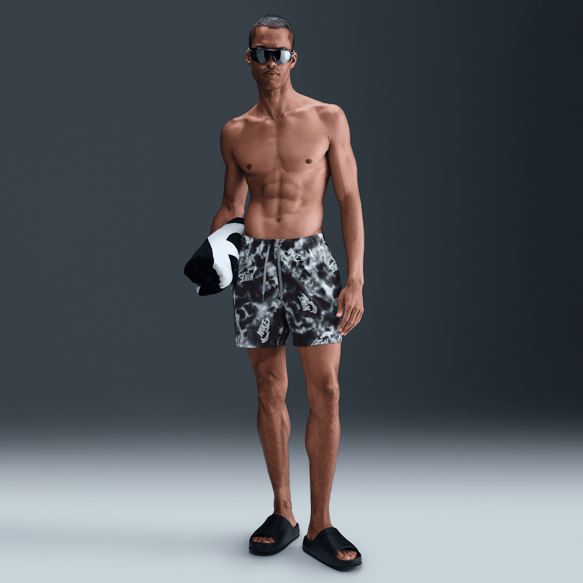 Nike Swim Breaker Nike Swim Breaker Men's 5" Fully Lined Volley Shorts
