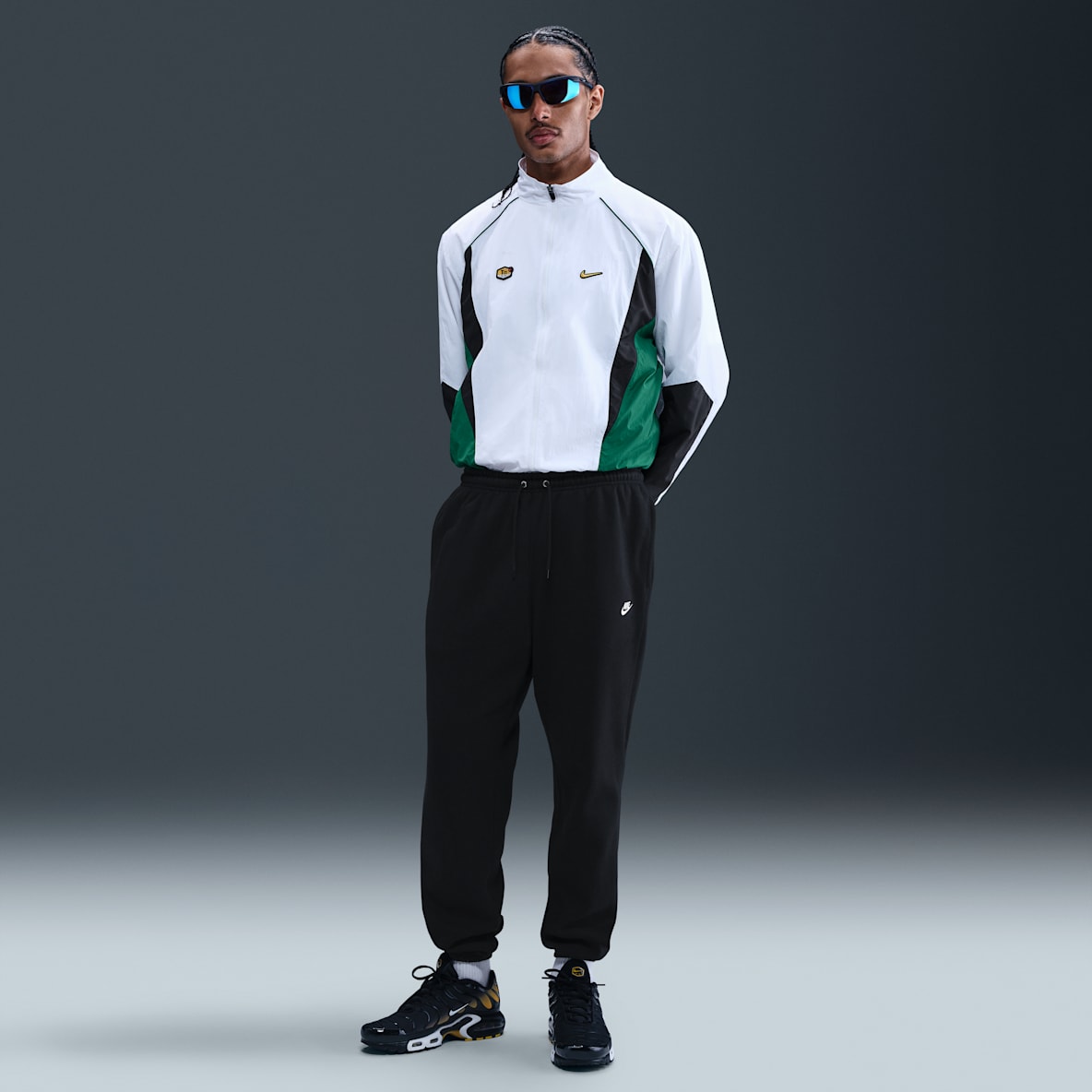 Nike Club Nike Club Pantaloni in fleece spazzolato con bordi – Uomo