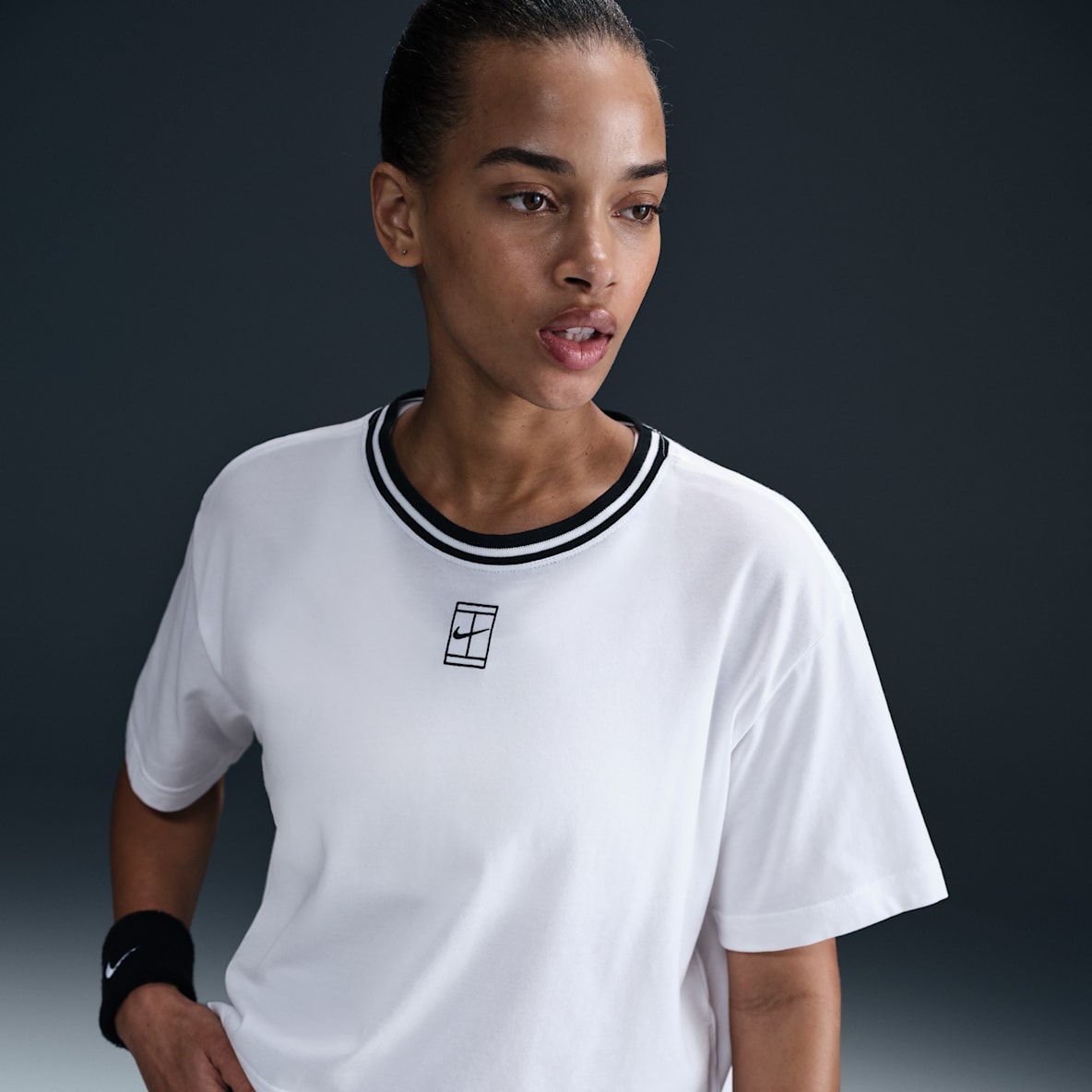 Nike Heritage Nike Heritage Women's Dri-FIT Short-Sleeve Cropped T-Shirt