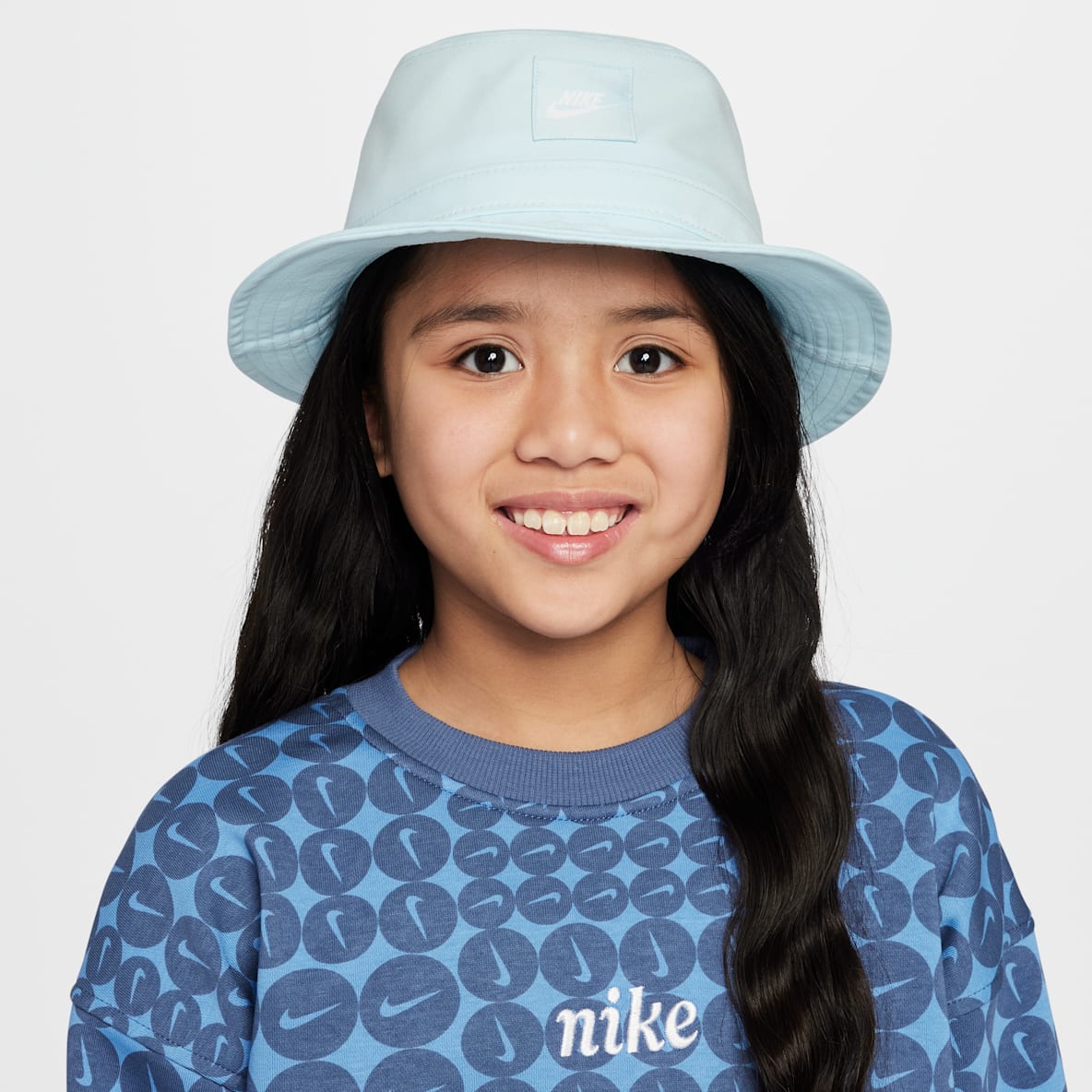 Nike Apex Nike Apex Gorro tipo pescador Futura para niños