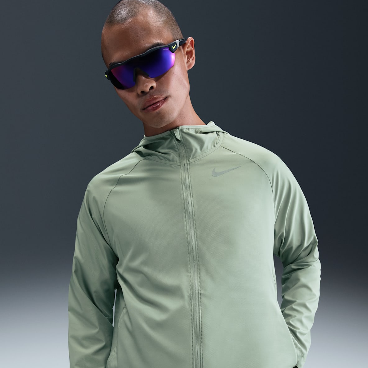 Nike Essential Nike Essential Men's Hooded Running Jacket